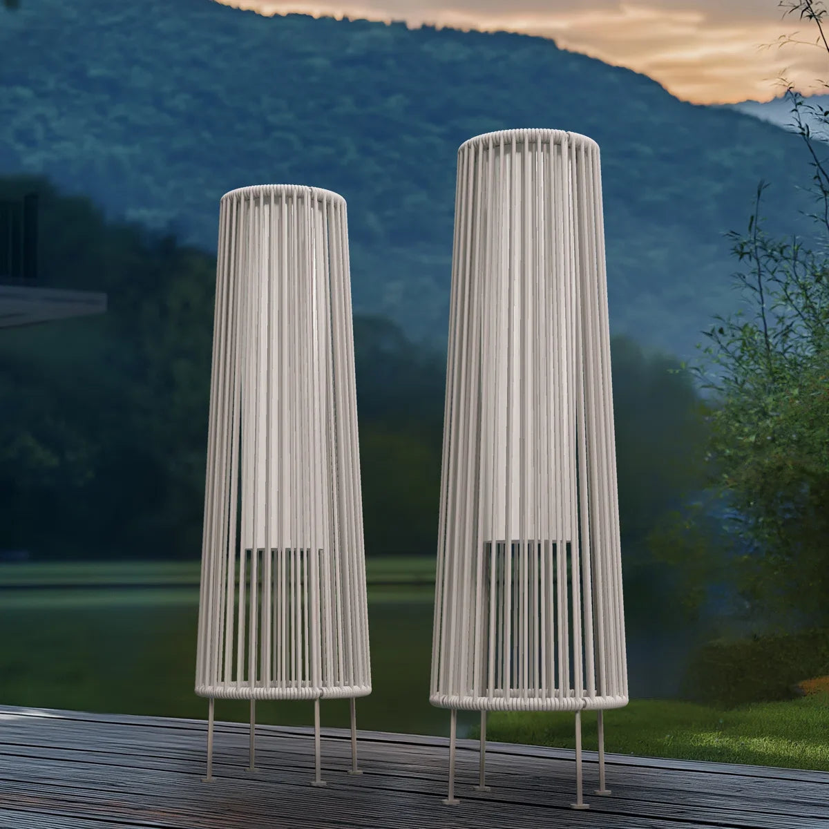 Noir Halo Solar Floor Lamp